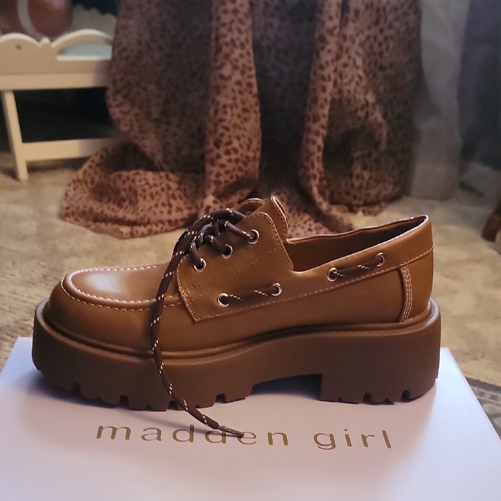 Madden Girl Brown Casual Flats